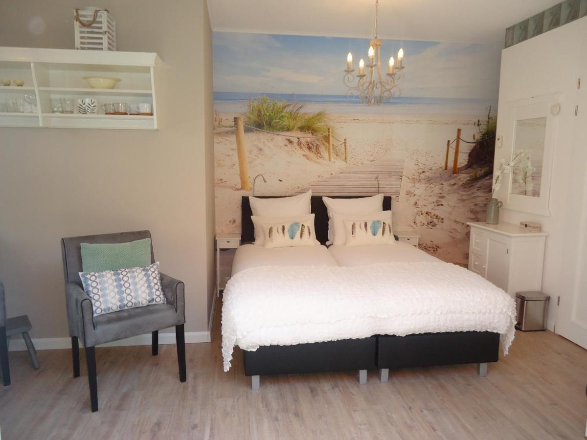 Bed & Breakfast Zeeduinsepoort Met Sauna オーストカペッレ エクステリア 写真